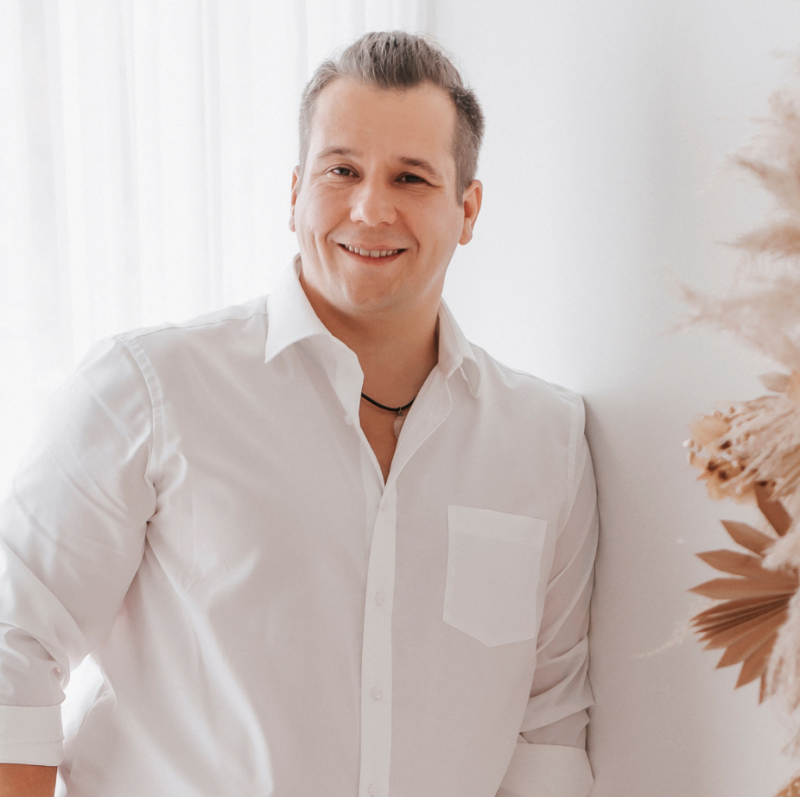 MarioMertens_holisticBusinessCoach_front MarioMertens_holisticBusinessCoach_front